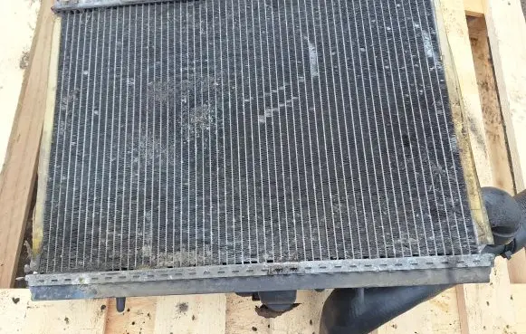 Coolant radiator