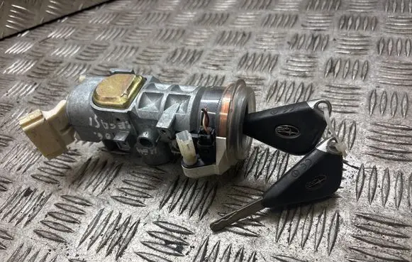 Subaru Legacy Ignition lock 88215AG000 4120 X1T25971