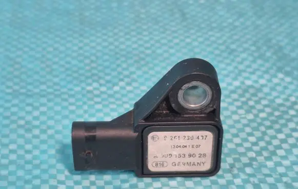 Mercedes-Benz B W246 W242 Air pressure sensor A0091539028 1304041E07 0261230407