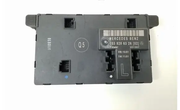 Mercedes-Benz C W203 Door control unit/module A2038206326