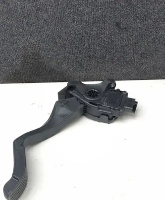 Peugeot 208 Accelerator throttle pedal 9671433780