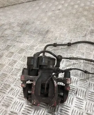 BMW 1 F40 Rear brake caliper 1543680