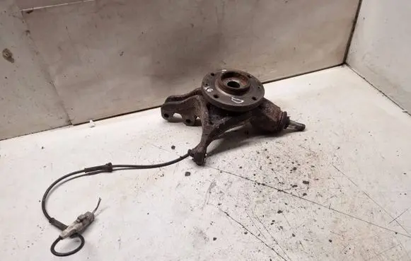 Peugeot 307 Front wheel hub