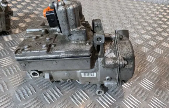 Renault Zoe Air conditioning (A/C) compressor (pump)