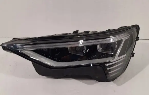Audi e-tron Headlight/headlamp 4KE941039