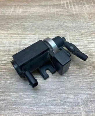 Mercedes-Benz A W169 Turbo solenoid valve A0051535528 70078200