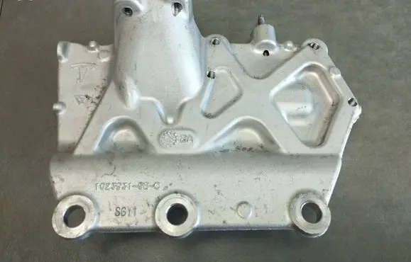 Mercedes-Benz B W246 W242 Engine mounting bracket 102393198C