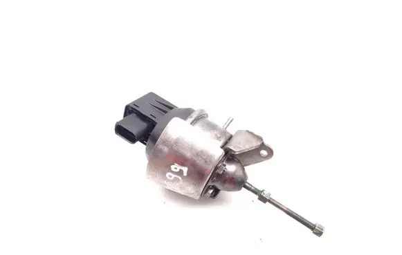 Volkswagen PASSAT B6 Turbine electric control actuator 4011188AP