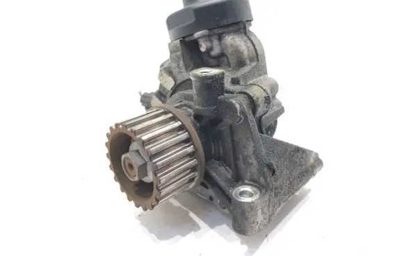 Mercedes-Benz Citan W415 Fuel injection high pressure pump 0445010530