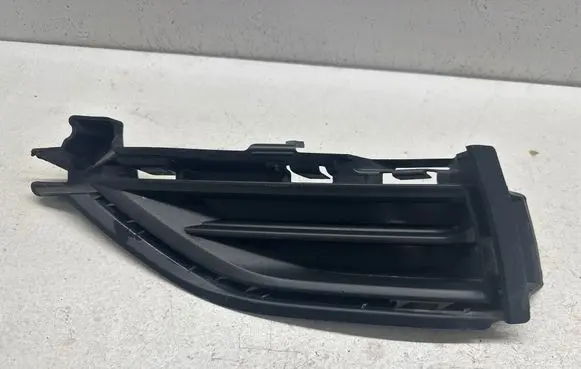 Front bumper lower grill