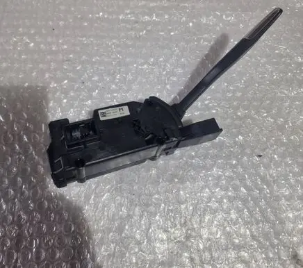 Citroen C4 Grand Picasso Gear shifter/selector 96811352XT 88500004