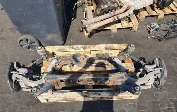 Audi A8 S8 D4 4H Rear axle beam 