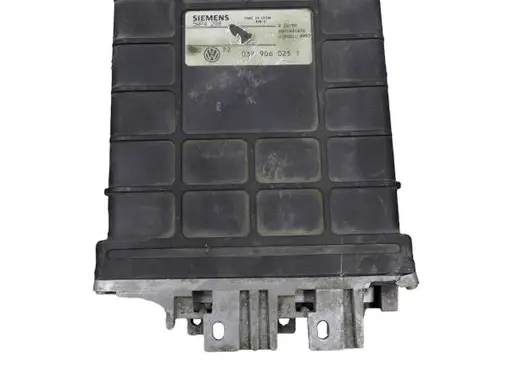 Volkswagen Golf III Engine control unit/module 037906025T