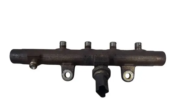 Nissan Qashqai Fuel main line pipe A2C20001221 5WS40154 8200397346
