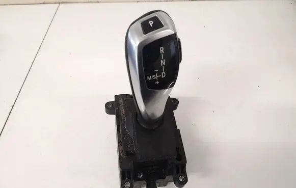 BMW 5 F10 F11 Gear shifter/selector 923950601
