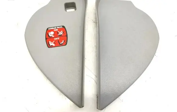 Dashboard side end trim