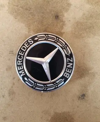 Mercedes-Benz C AMG W205 Original wheel cap A2224002100