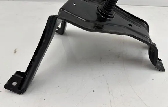 Audi A6 C7 Spare wheel mounting bracket 4G0802715