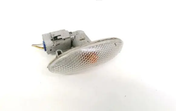 Toyota RAV 4 (XA30) Front fender indicator light 817300D032 81730-0D032