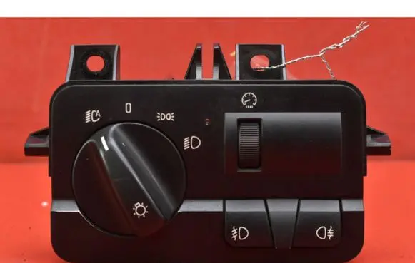 BMW X3 E83 Light switch 6936825