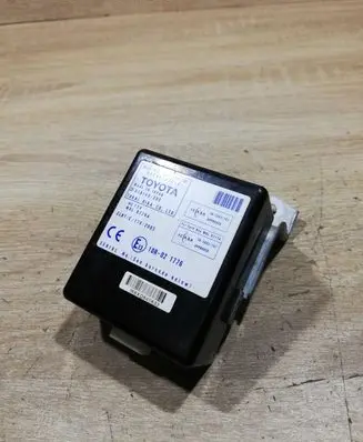 Toyota Corolla E140 E150 Door control unit/module 897410F010