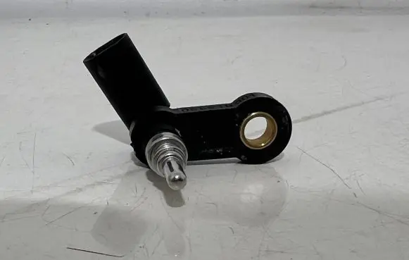 Volkswagen Taigo Coolant temperature sensor 05E919501