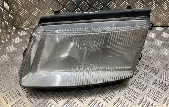 Volkswagen PASSAT B5 Headlight/headlamp