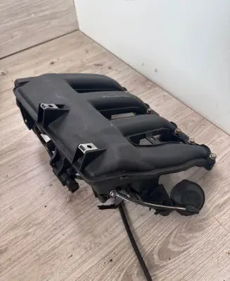 BMW 5 E60 E61 Intake manifold 7787318 7788194
