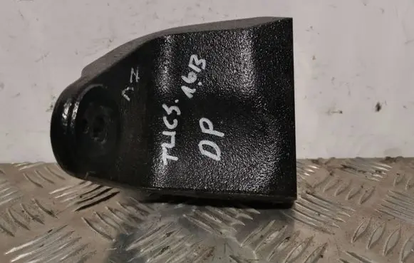 Hyundai Tucson LM Engine mounting bracket FCD450