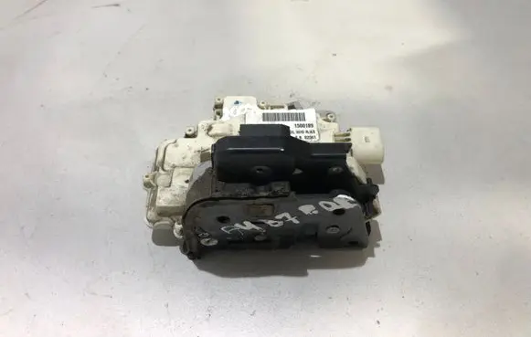Audi A4 S4 B7 8E 8H Front door lock 8E1837016AA