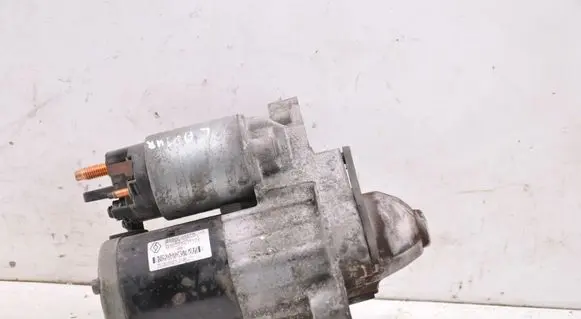 Renault Captur Starter motor 233000557R