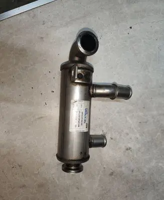 Volvo V50 EGR valve cooler 3M5Q9F464BC VP1U3H9P445BB