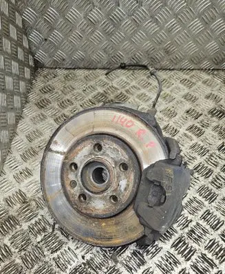 Front wheel hub