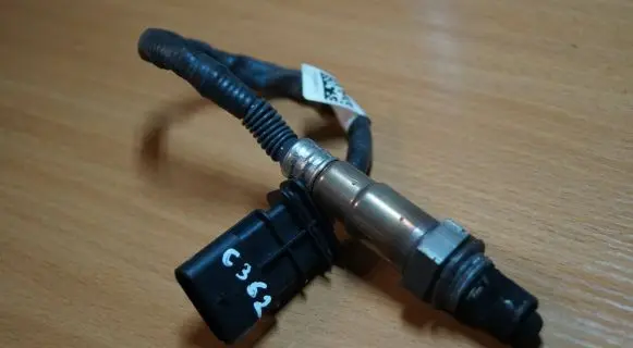 Volvo XC40 Lambda probe sensor 32208772 C362