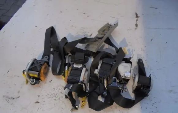 Honda Accord Seat belt trim PASYBEZPIECZESTWA