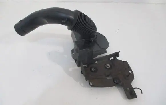 Peugeot Partner Air intake duct part 9802562080