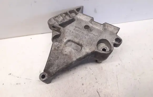 Volkswagen Golf V Engine mounting bracket 03G199207A V500KTS31