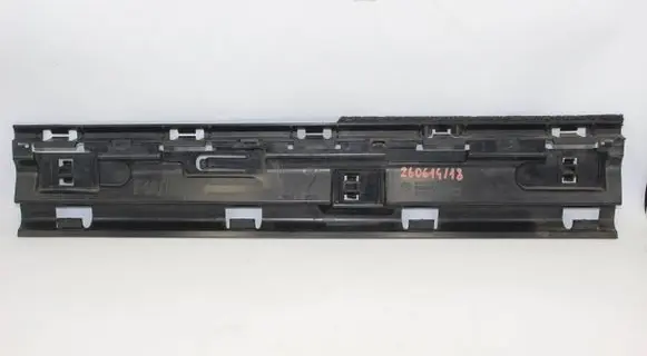 BMW X1 F48 F49 Sill supporting ledge 7332331