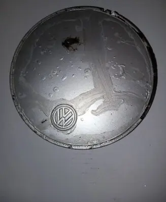Volkswagen Golf II Original wheel cap 323601149