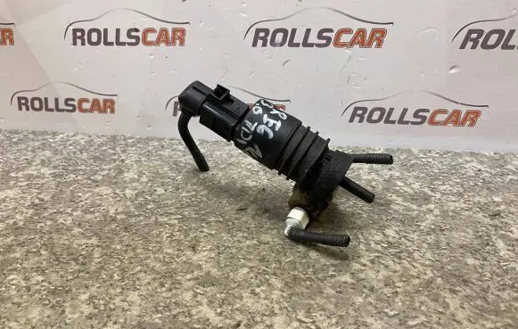 Volkswagen Touareg I Windscreen/windshield washer pump 1J6955651