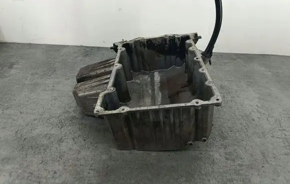 Volkswagen Polo IV 9N3 Oil sump 045103603D