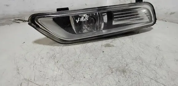 Volkswagen PASSAT B7 Front fog light