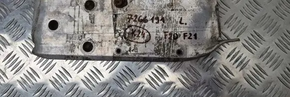 BMW 1 F20 F21 Front bumper shock/impact absorber 7266191