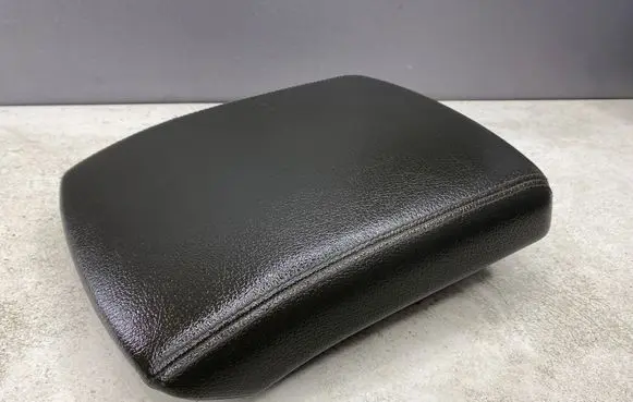 Nissan Pathfinder R51 Armrest 