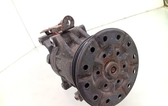 Toyota Auris 150 Air conditioning (A/C) compressor (pump) 4472602330