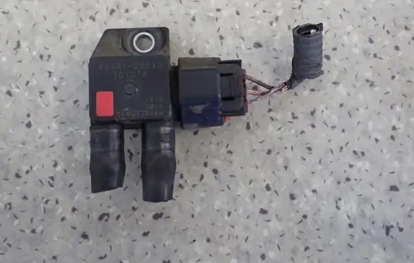 Toyota Verso Reversing light switch sensor 8948120030