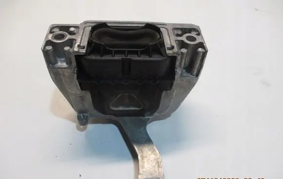 Volkswagen Polo Engine mount vacuum valve 2Q0199262K