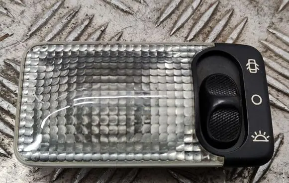 Peugeot 206 Rear seat light