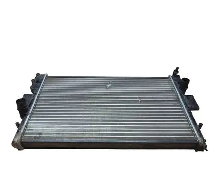 Iveco Daily 35.8 - 9 Coolant radiator