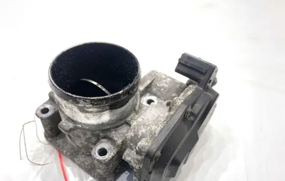 Hyundai ix35 Engine shut-off valve 351002F100